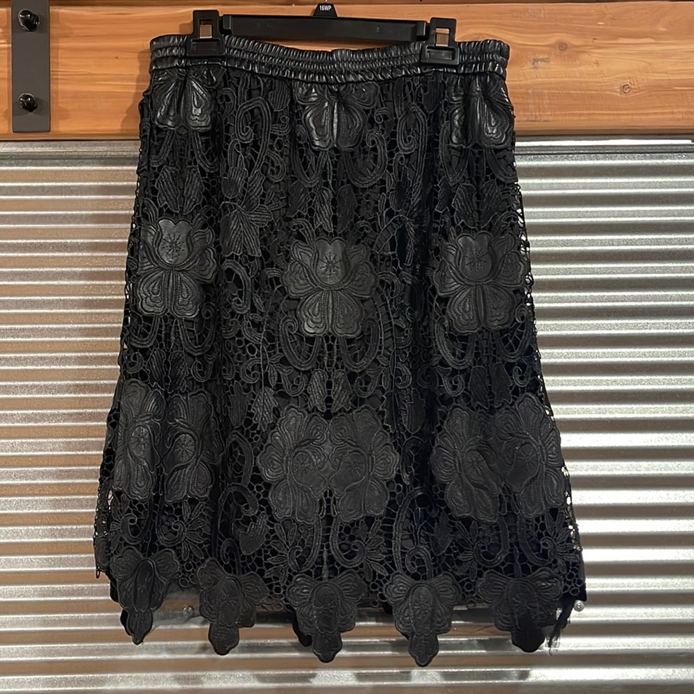 Zara Woman ~L~ Black Faux Leather & Lace Skirt